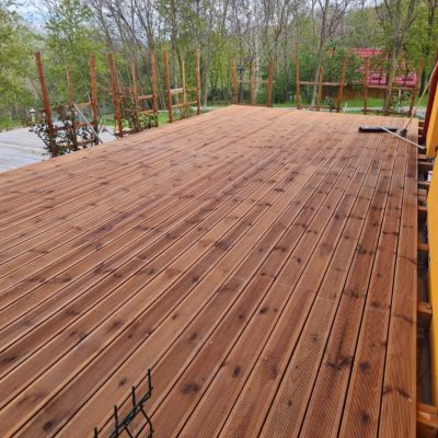 dusumea lemn deck