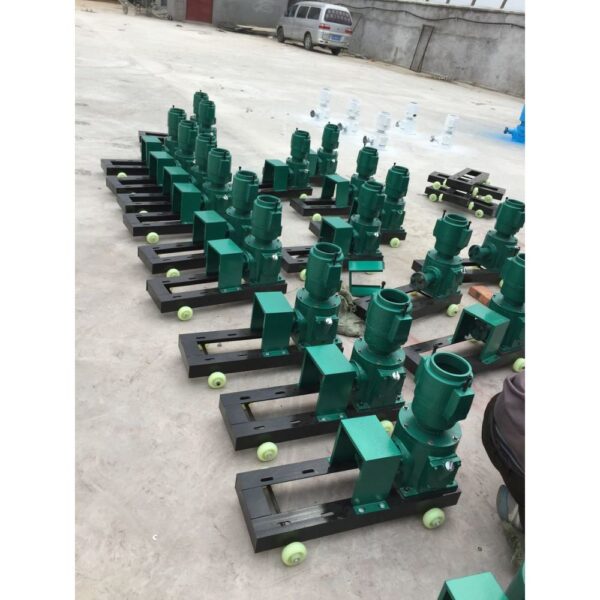 granulator-furaje-rodnic-kl-120-fara-motor-matrita-4mm-4 granulator-furaje-rodnic-kl-120-fara-motor-matrita-4mm-4