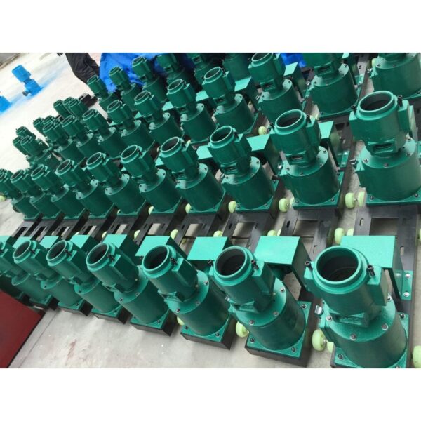 granulator-furaje-rodnic-kl-120-fara-motor-matrita-4mm-5 granulator-furaje-rodnic-kl-120-fara-motor-matrita-4mm-5